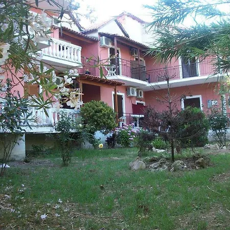 Vassilis Studio's Willa Perivólion